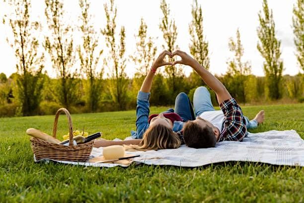 Mount Airy Area - Pop Up Picnic Park Date for Couples!! (Self-Guided) | Event in Saint Paul | AllEvents