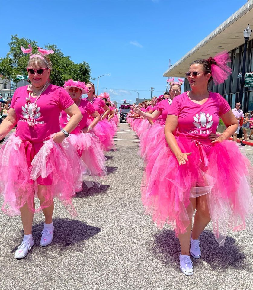 Galveston Island Flamingo Golf Cart Parade Participants 2022, Post Office St, Galveston, TX