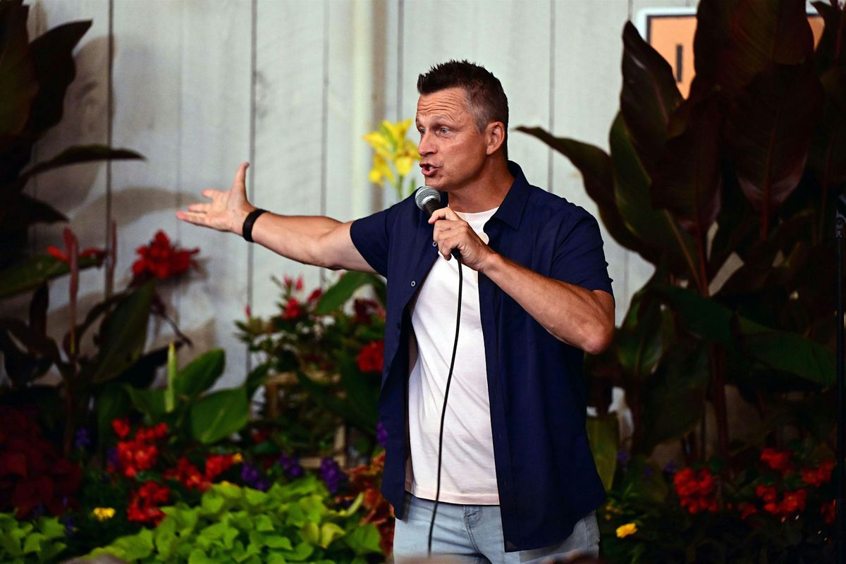 Cellos Night of Comedy Mark Riley, Cellos Farmhouse Italian, Candia