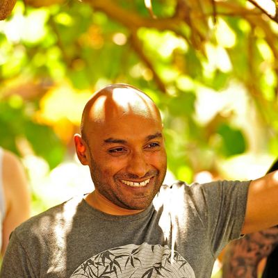 Pranath Fernando logo