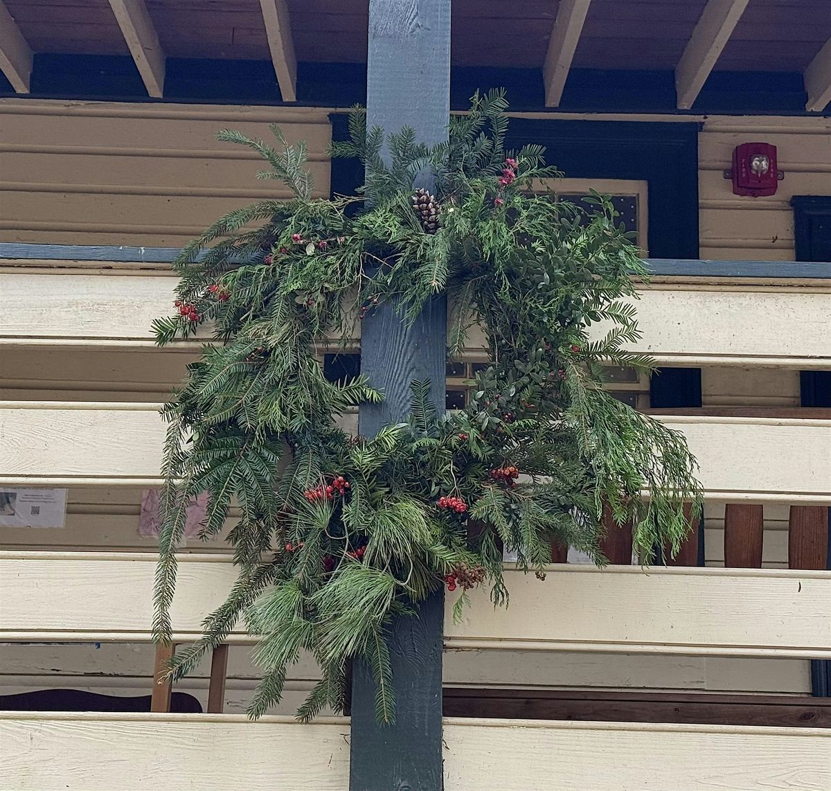 Campfire, Holiday Greens (From Invasive Plants) & Wreath-Making Workshop, 13 December | Event in Philadelphia