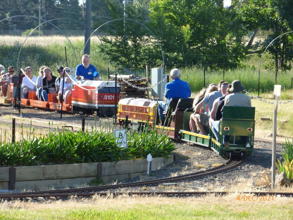 FUN FAMILY TRAIN RIDES THIS LONG WEEKEND, Canberra Miniature Railway ...