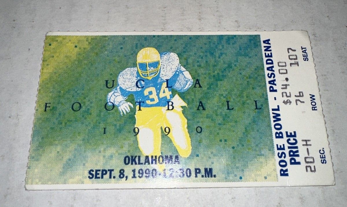 UCLA Bruins at Michigan State Spartans Football at Spartan Stadium-MI, 11 October | Event in East Lansing