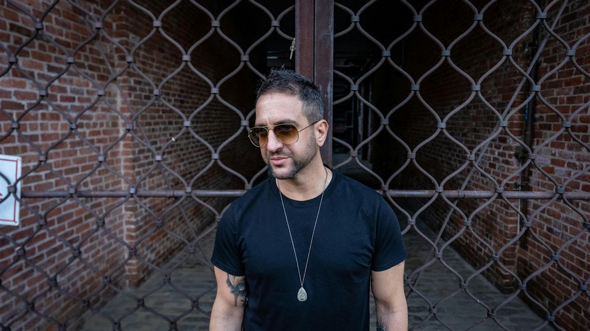 Wild DarkSage Room, 419 Glenwood Ave, Raleigh, 23 February to 24