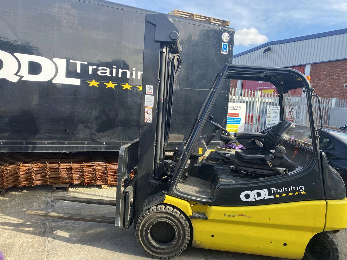 Counterbalance Forklift Refresher Training, QDL Training Ltd, Croydon