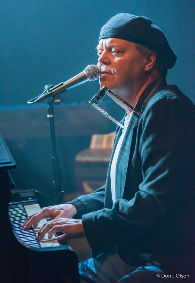 Mark Mraz Holiday "Live Music" Event, Axel's Chanhassen, December 21