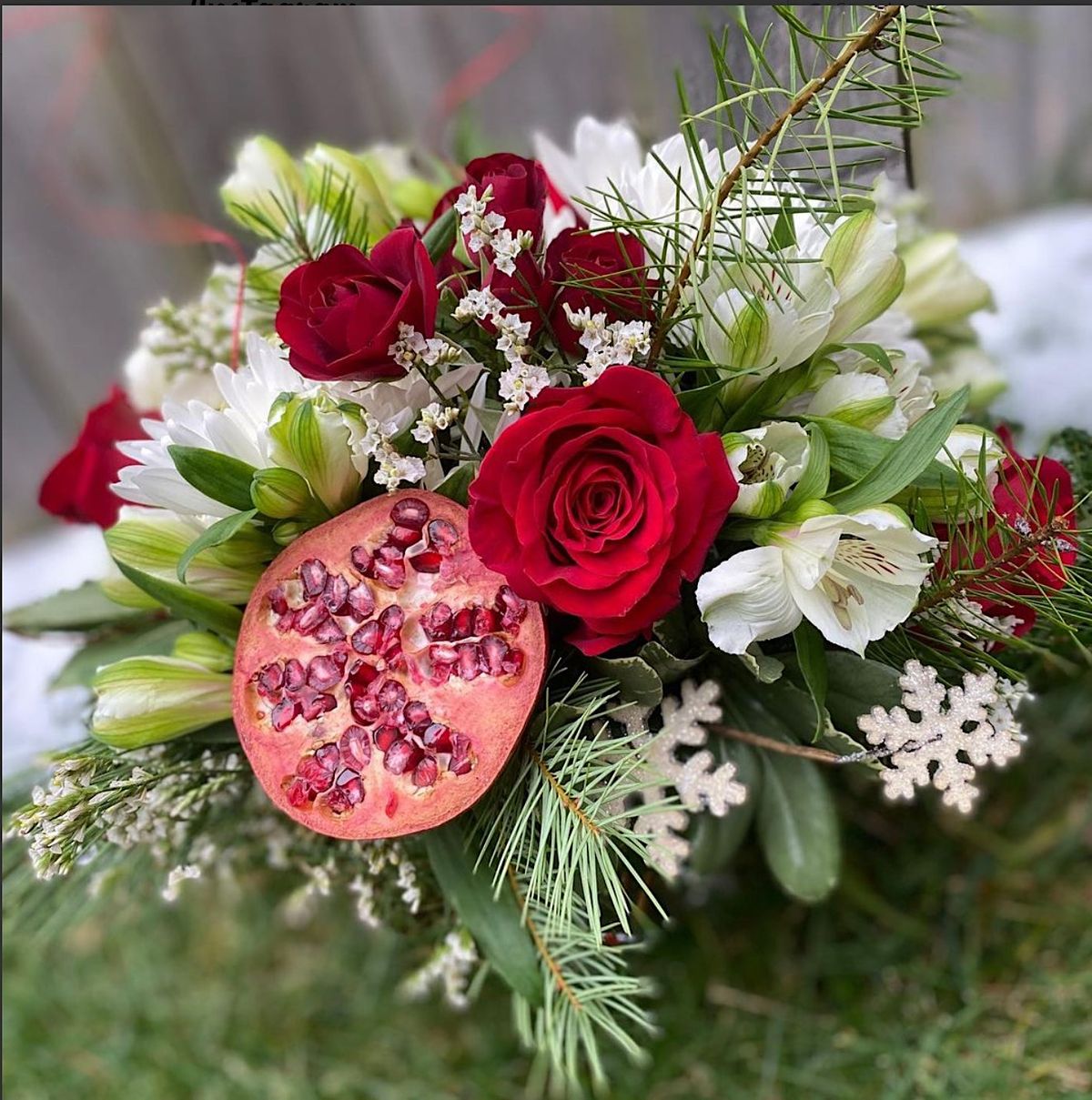 Holiday Centerpiece: Floral Design Class @ Brewdog New Albany, 18 December | Event in New Albany | AllEvents.in