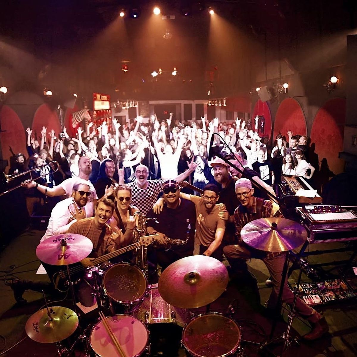 Jam Sandwich in Space with Brehdren & the Harmonic Cosmonauts, 2643