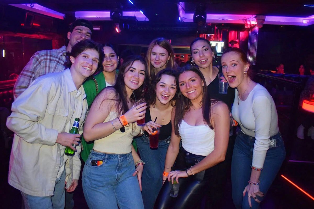 4 Hour - Shanghai Pub Crawl (Bar-hopping/Nightlife Tour) | Event in Shanghai | AllEvents