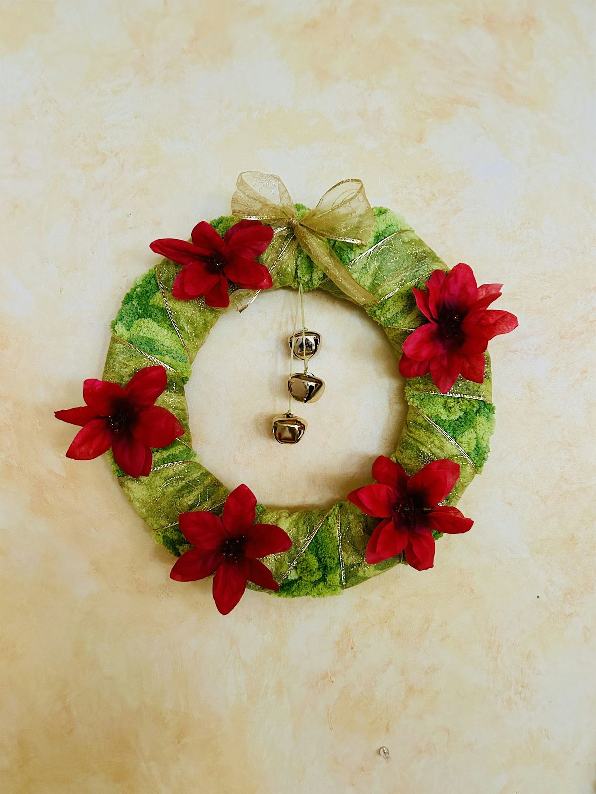 Crochet a holiday wreath, 14 December | Event in Grass Valley | AllEvents