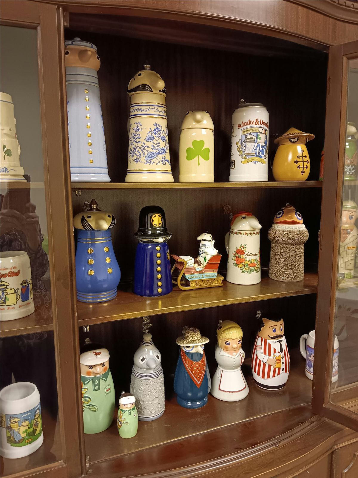 First Displays Finale Tour, The Collectors Showcase at Pittsford Place