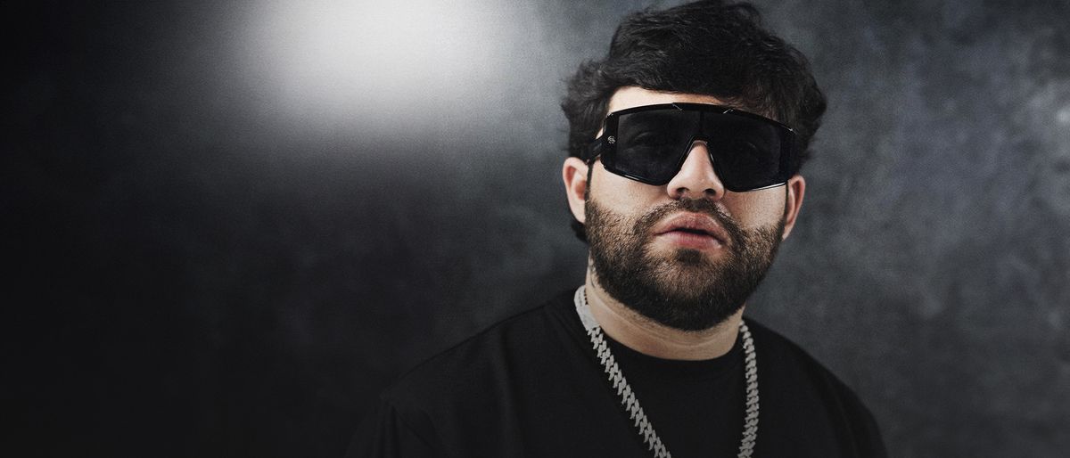 Luis R Conriquez in Maplewood, Aldrich Ice Arena, North St Paul, 17 November to 18 November