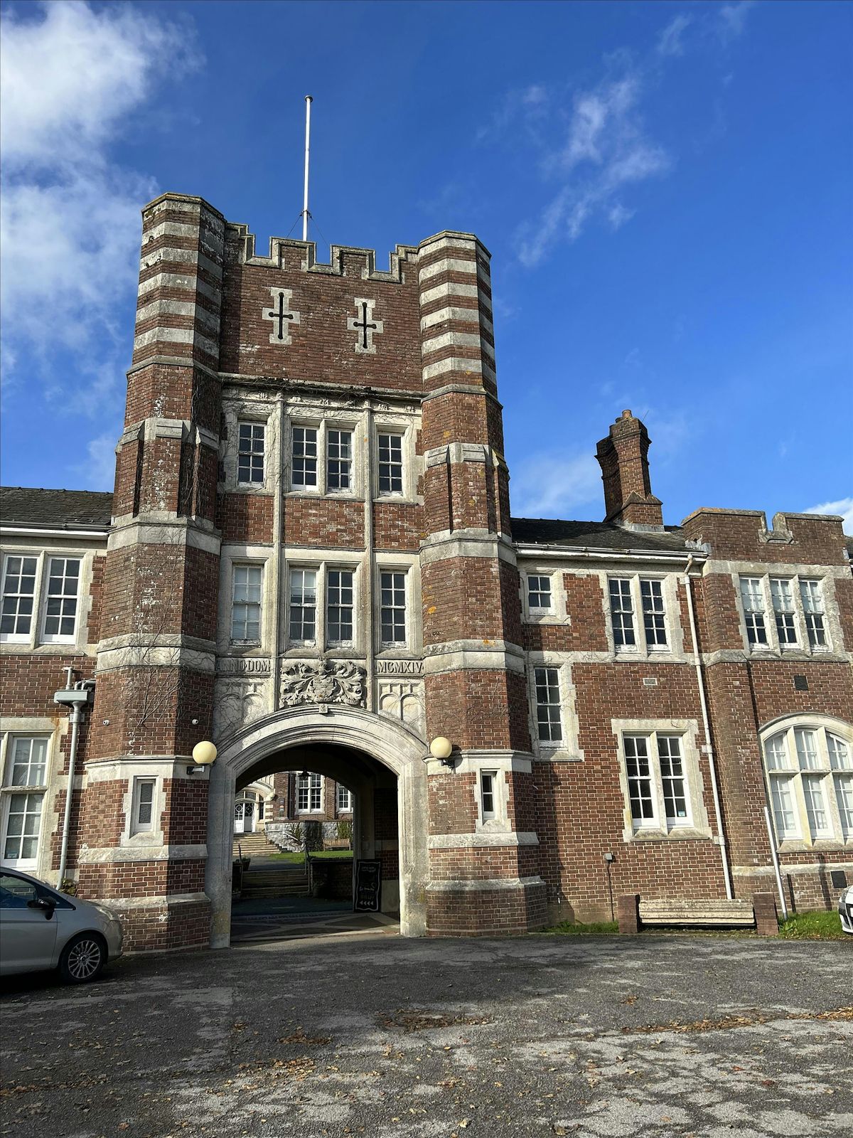 Creeping thymes new restaurant opening event, live music, food and more!, SealeHayne, Newton