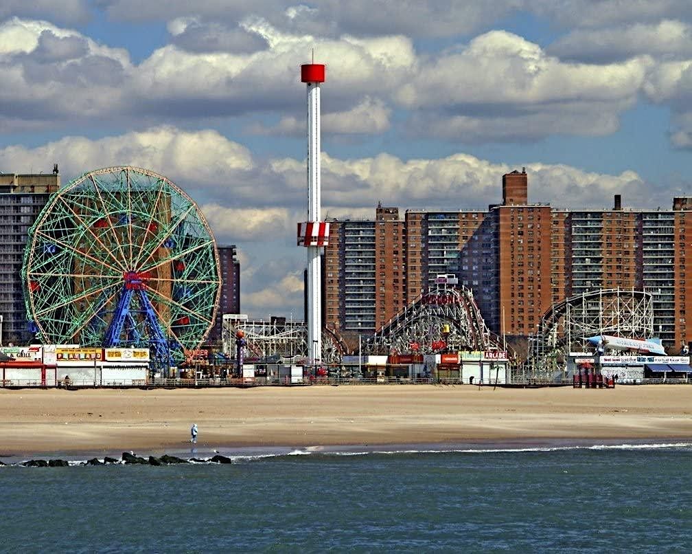 BEACH Freestyle Wrestling CONEY ISLAND!, Coney Island Beach (DFNQ