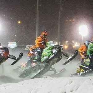 Parking Deadwood Snocross - Saturday