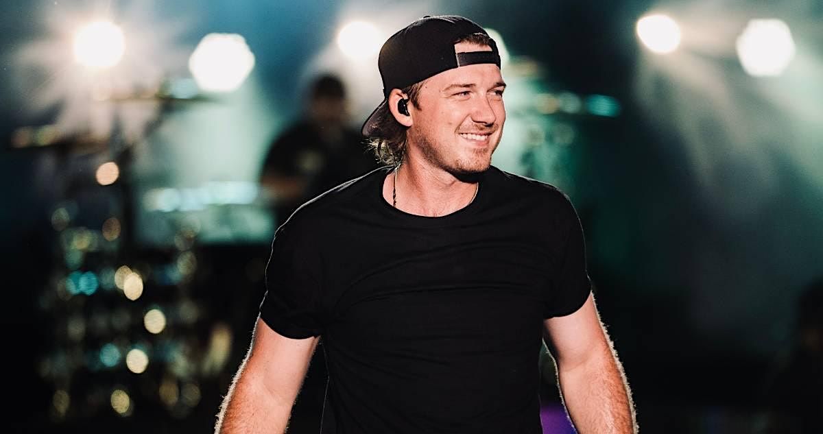 Wallen with Parker McCollum, Busch Stadium, St. Louis, July 7