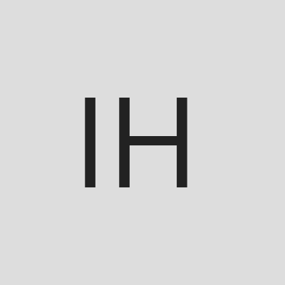 IU Internationale Hochschule logo