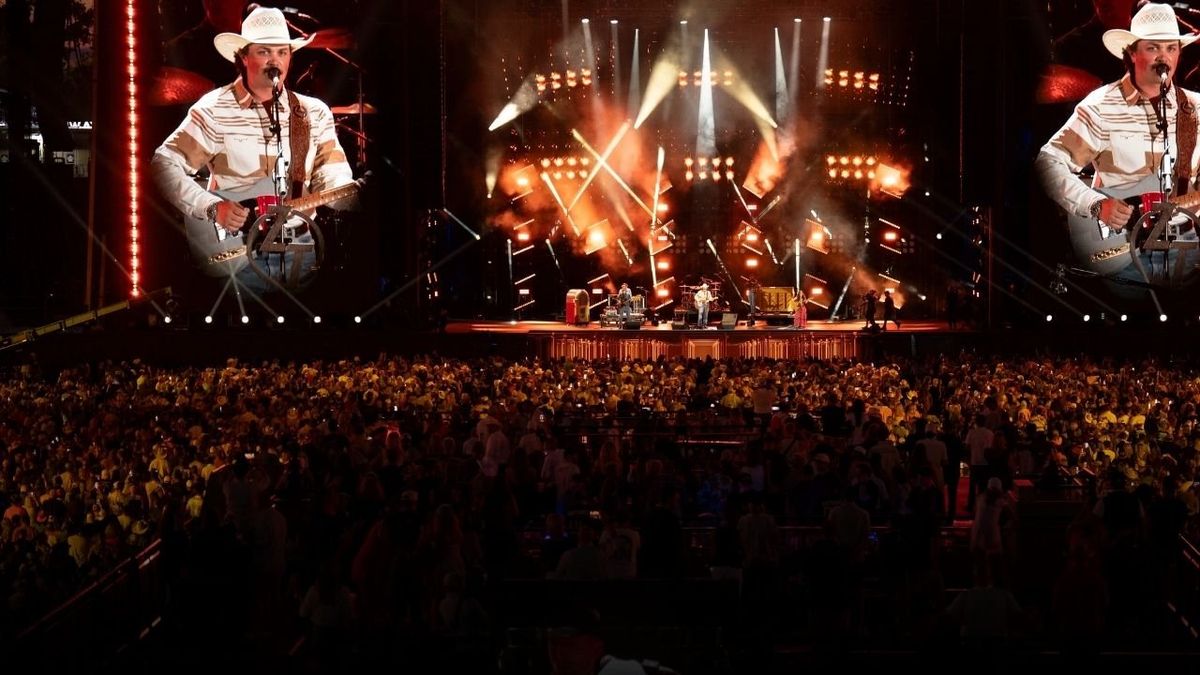 Coors Light Birds Nest - Zach Top at Birds Nest Phoenix Open at TPC of Scottsdale, 5 February | Event in Scottsdale