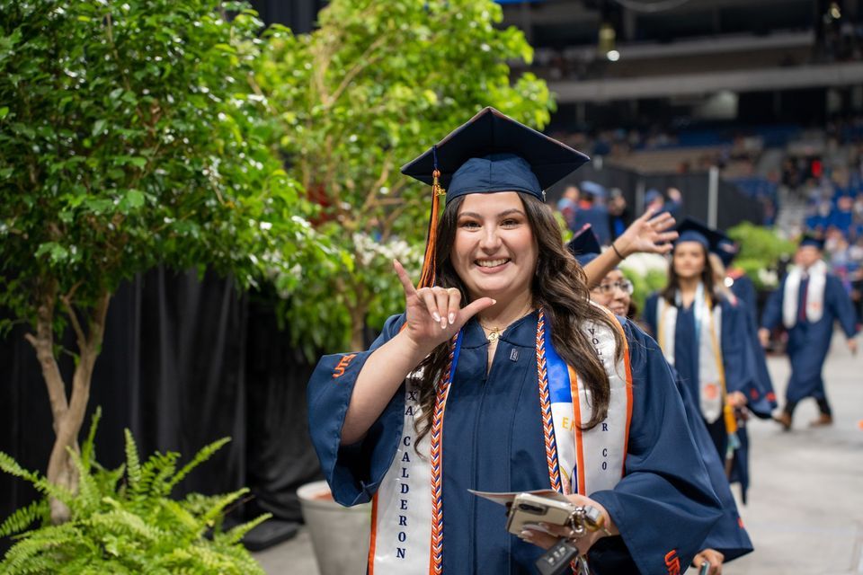 UTSA Commencement (ACOB, COEHD, KCEID, UC), Alamodome, San Antonio, 9 ...