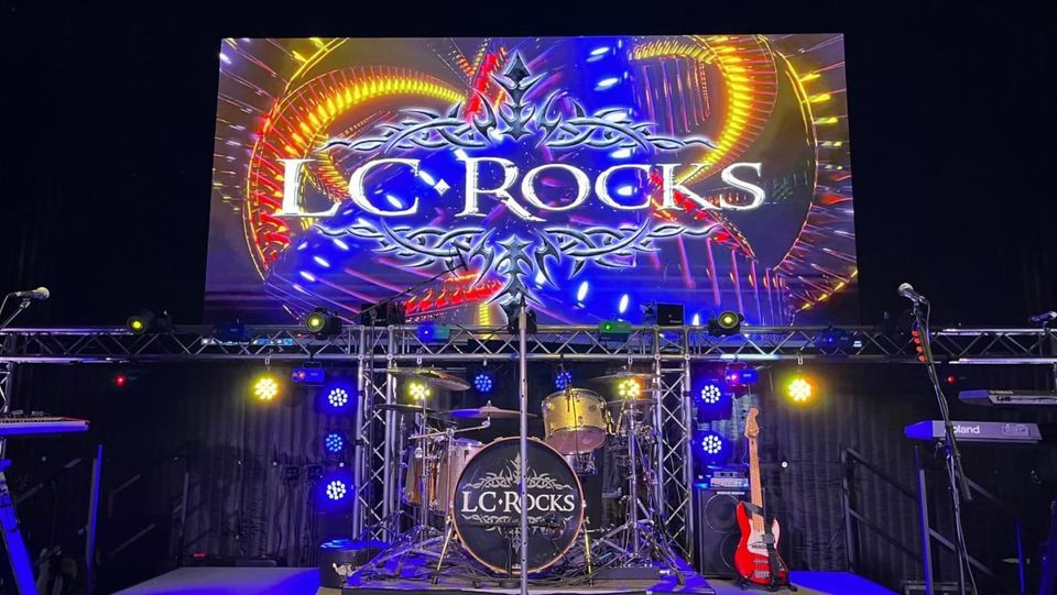 LC Rocks The Courtyard ATX!, Cedar Street Courtyard, Austin, February 9 ...
