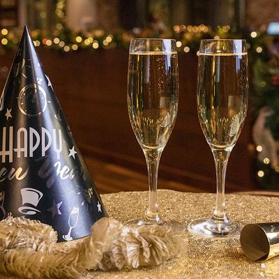 Strong Water Tavern New Years Eve Celebration, Loews Sapphire Falls Resort at Universal Orlando