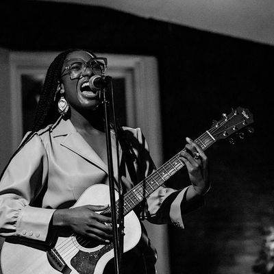 Maya Elizabeth Music logo