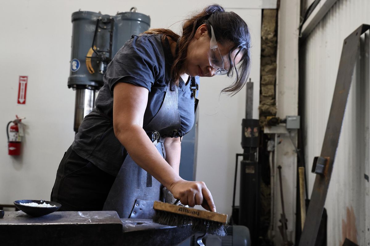 Forge a Blacksmiths Chisel Class, Seaport Art Studios, Seaport Avenue ...