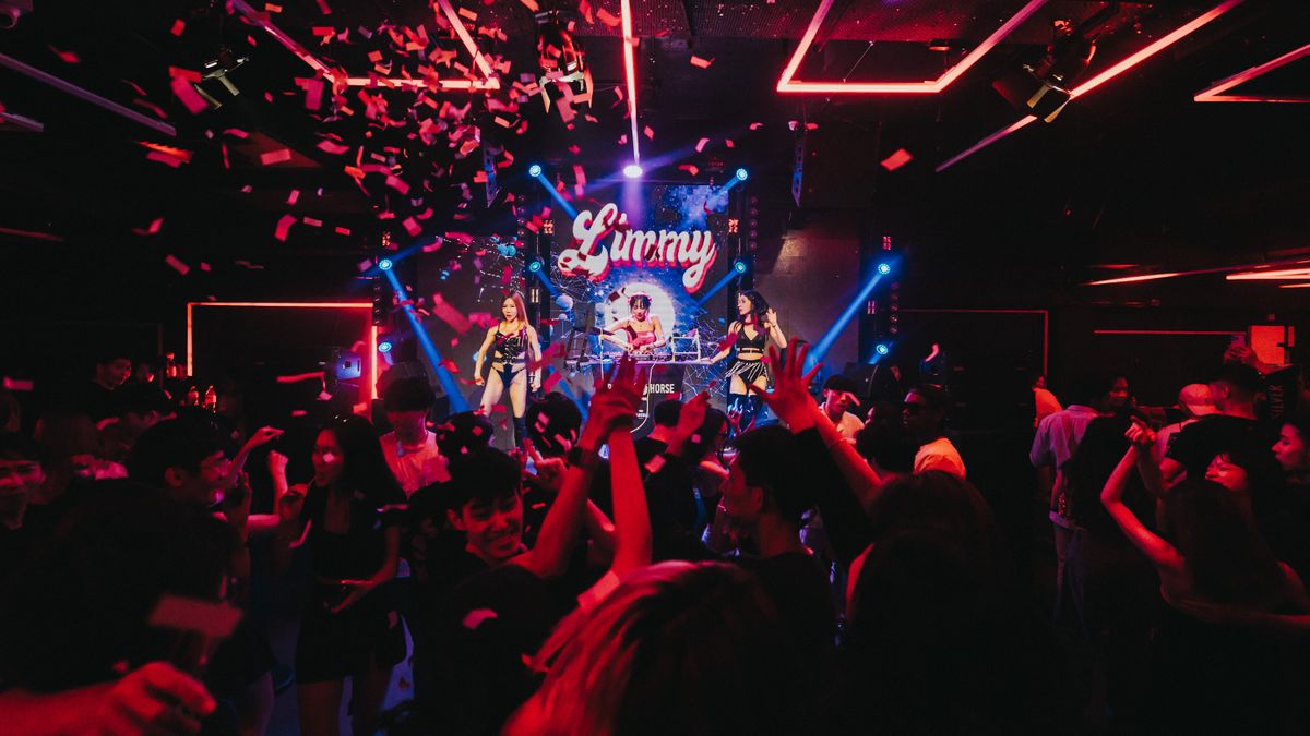 Black Horse Singapore Presale Cover 18/02 (Saturday), Ming Arcade