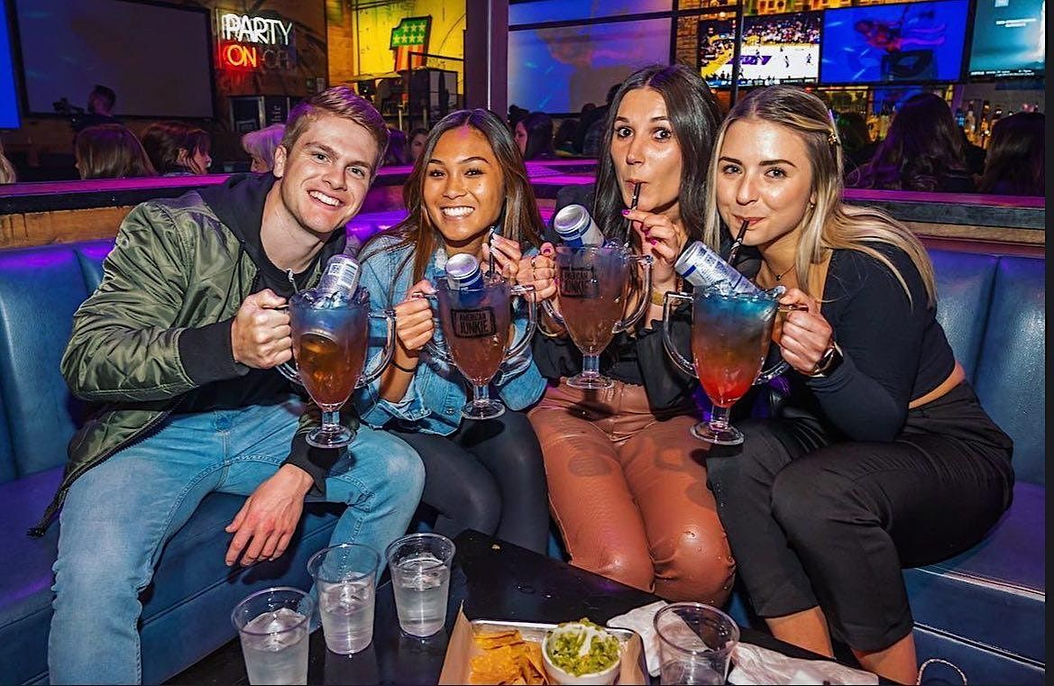 Experience the Vibrant Gaslamp Downtown Bar Crawl on Saturday Night