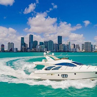 Yacht Rental Miami, Sea Isle Marina & Yachting Center, Miami Beach