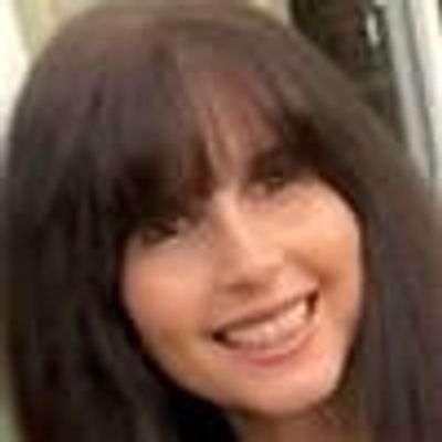 Caroline Baines logo