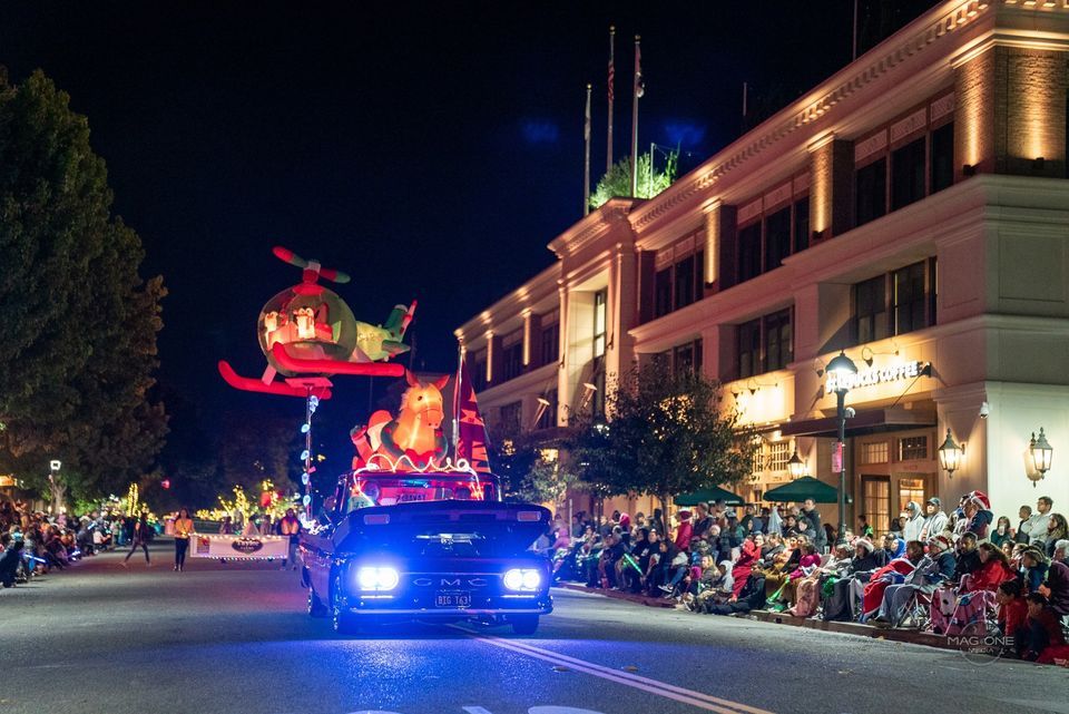 Holiday Parade of Lights Salinas (Free To Attend), 1 Main St, Salinas