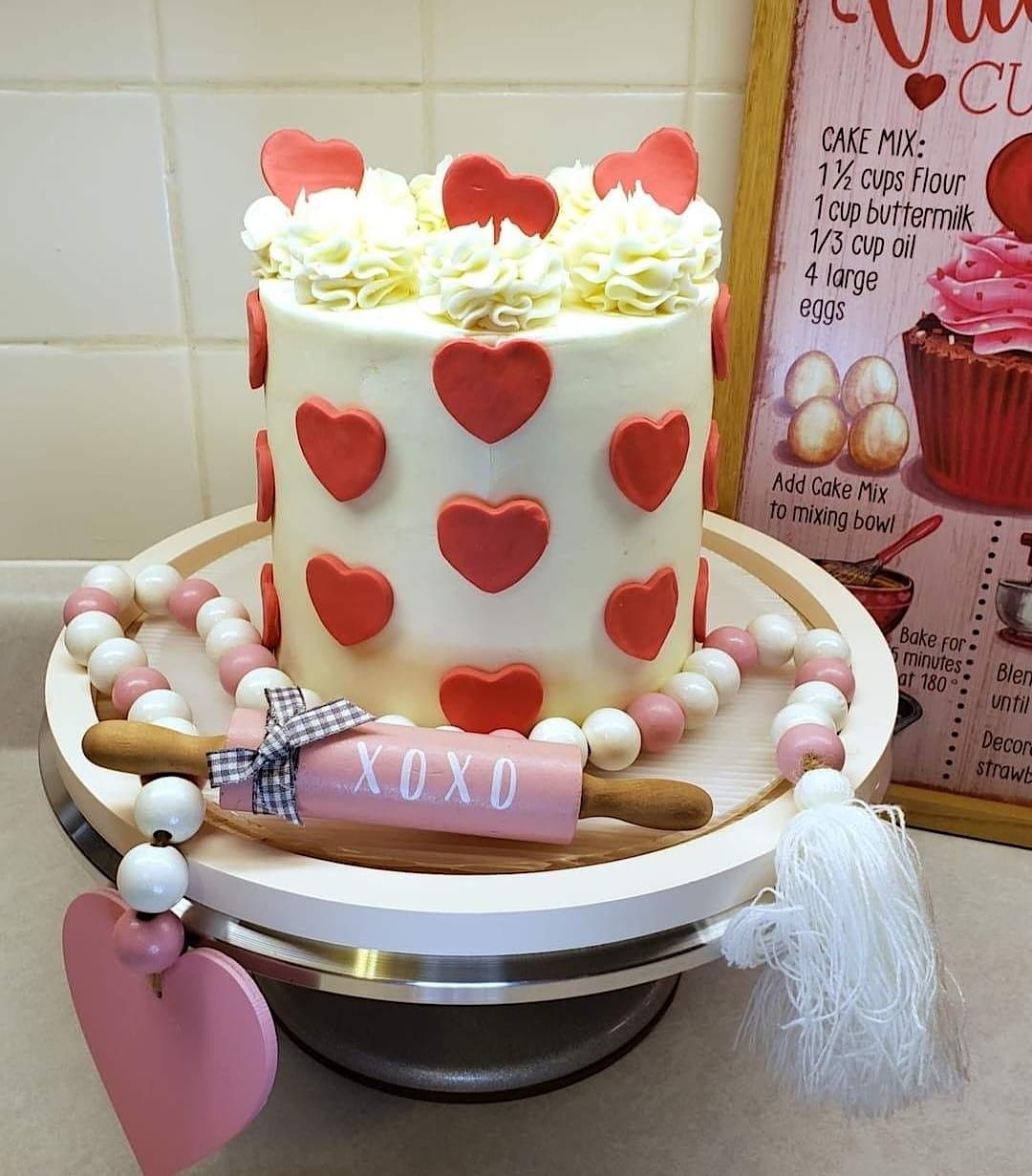 200 PM, Valentines Cake Decorating Class, Crop Paper Scissors