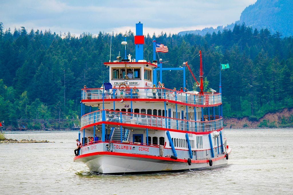 Sail with Maryhill on Columbia River Sternwheeler at Cascade Locks ...