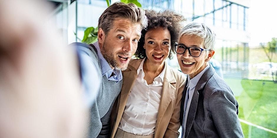 snap yourself  photo scavenger hunt idea