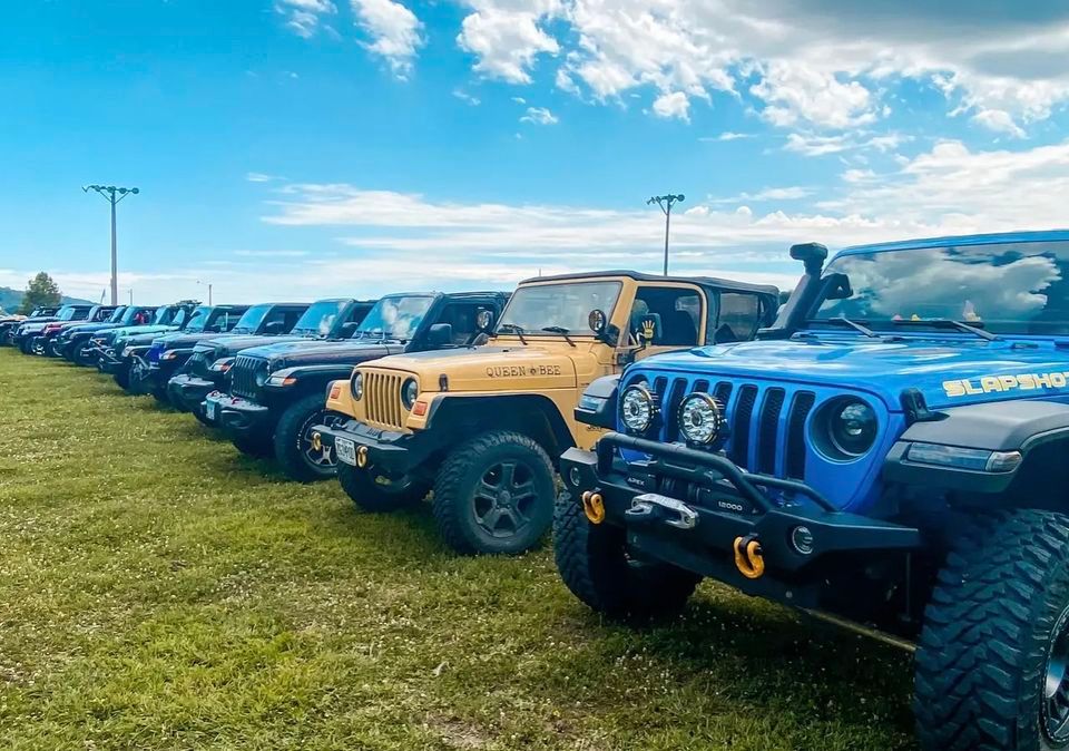 Jeep Show for Ozark Food Pantry, Pasta House Festus, 29 April 2023