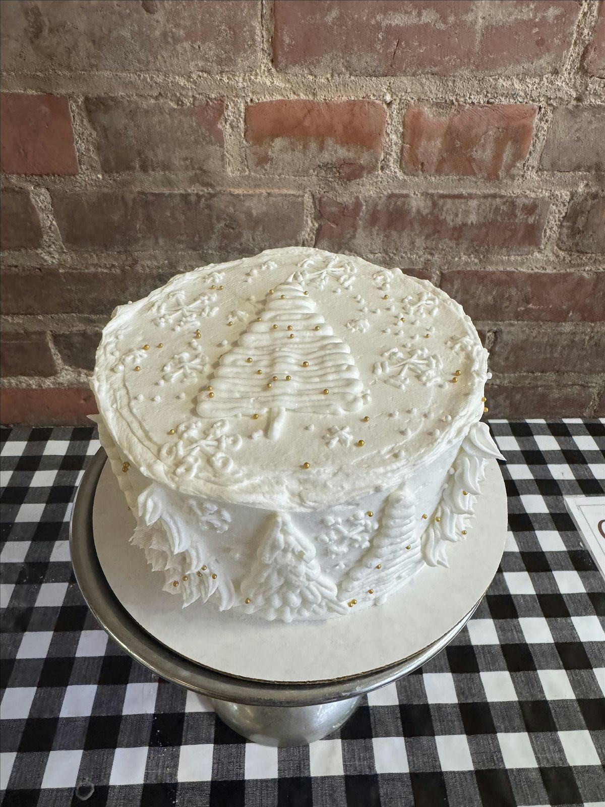 Winter Wonderland Cake Decorating Class, Wyne Tasting & Cocktail Bar ...