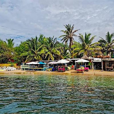 Ụzọ - Bespoke African Group Trips