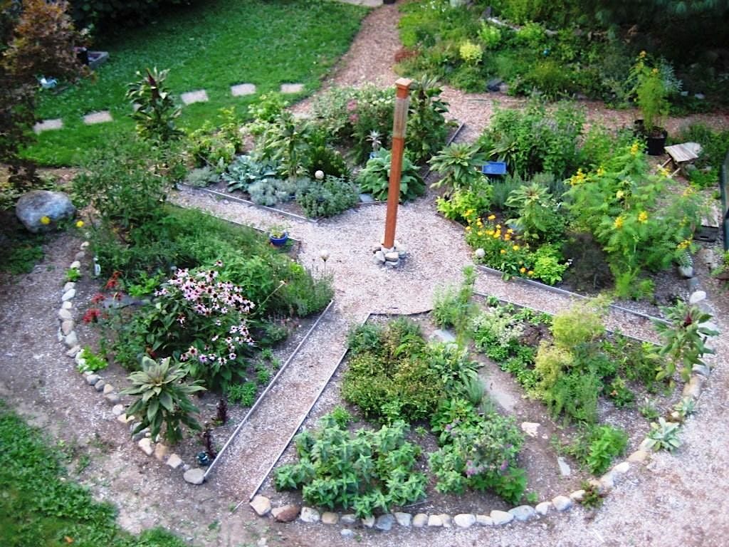 medicine-wheel-garden-and-spring-native-plant-workshop-prairie-sun