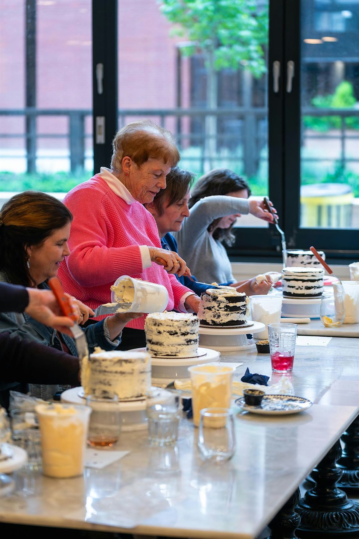 ADVANCED CAKE DECORATING CLASS: Floral Tiered Chocolate Strawberry, 25 February | Event in Providence | AllEvents