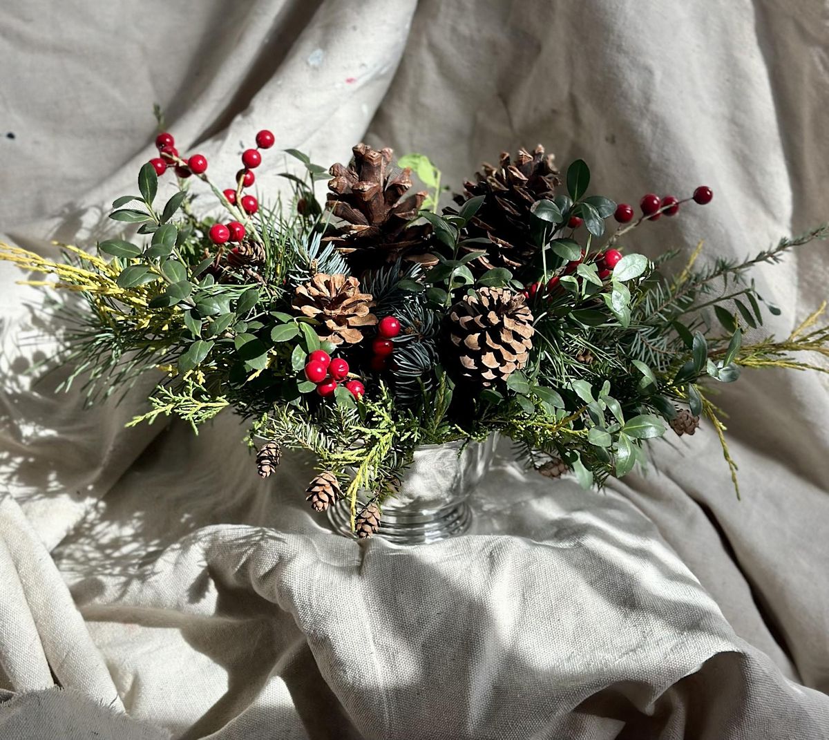 Holiday Greens Centerpiece Dundee Gardens, WilkesBarre