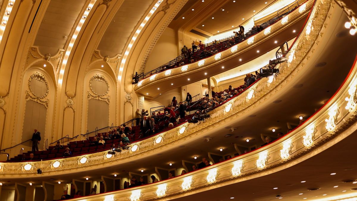 Parking Mahler Chamber Orchestra: Yuja Wang - Prokofiev Hindemith & Chopin, 3 May | Event in Naples | AllEvents