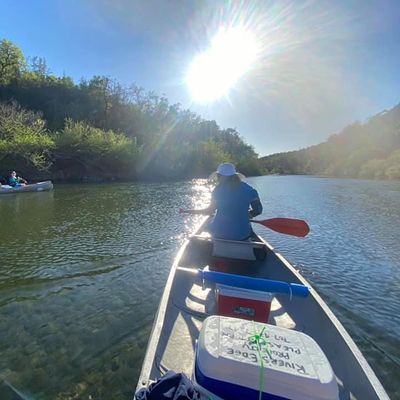 River's Edge Kayak and Canoe logo