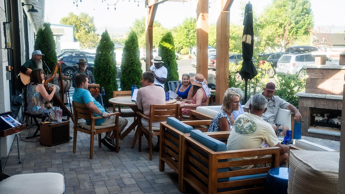 Wine and Cigar pairing with Bingo Night at Rolling Hills Urban Tasting