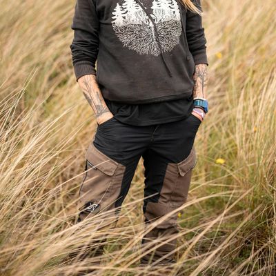 Kara Moses | Feral Futures logo