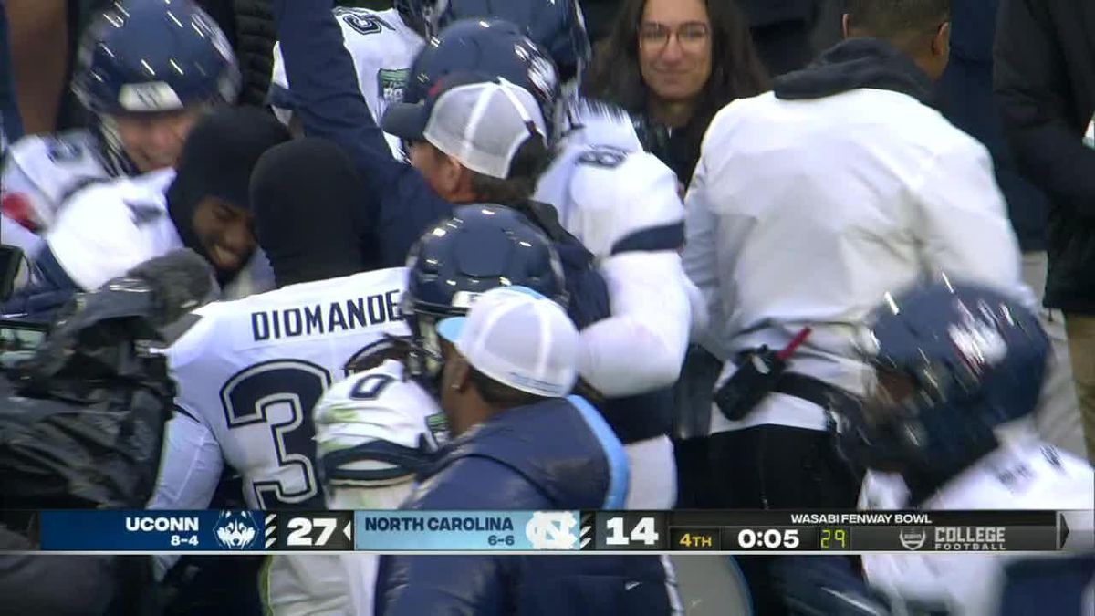North Carolina Tar Heels at UConn Huskies Football at Pratt & Whitney Stadium at Rentschler Field, 19 September