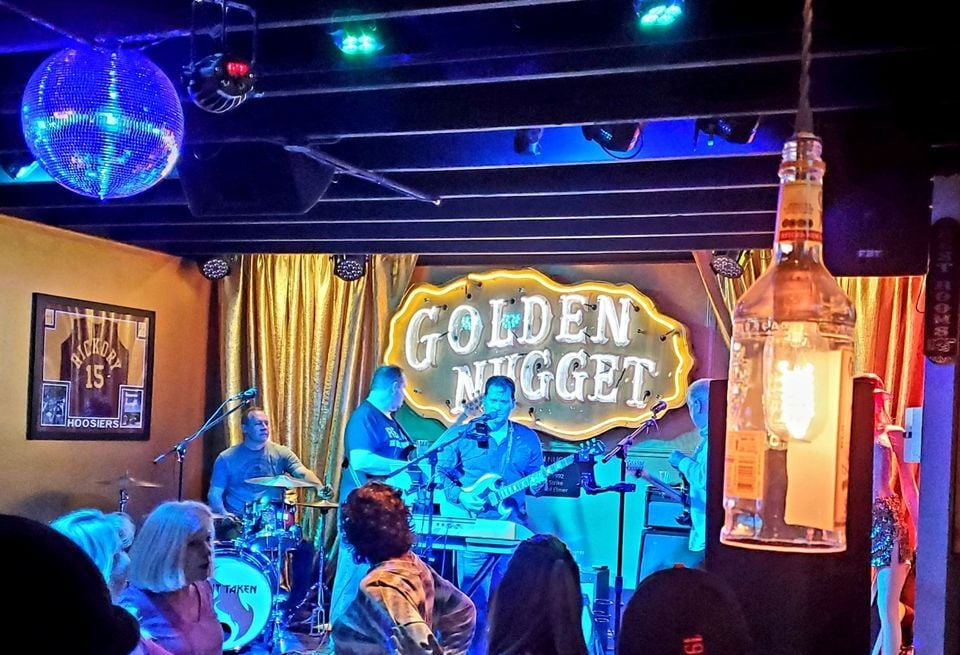Point Taken the Golden Nugget, The Golden Nugget Tavern, Glenview