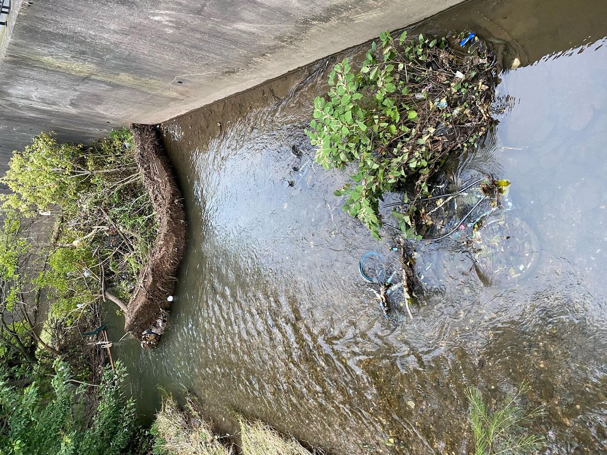 CLEAN UP Willis Run, Comfort Zone Mattress, York, March 25 2023