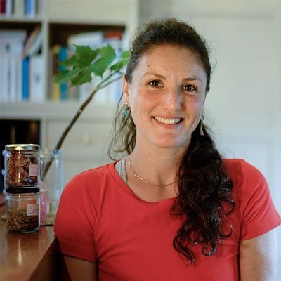 Yoga avec Eugénie - Yogasatya logo