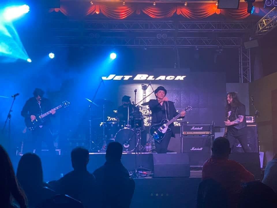 Kiama Bowling Club Jet Black, Kiama Bowling Club, Jamberoo, April 27